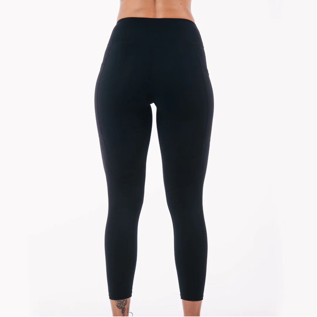 WOMENS ESSENTIAL 7/8 LEGGINGS
